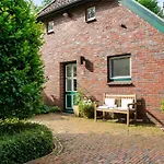 Neudorf Apartment *